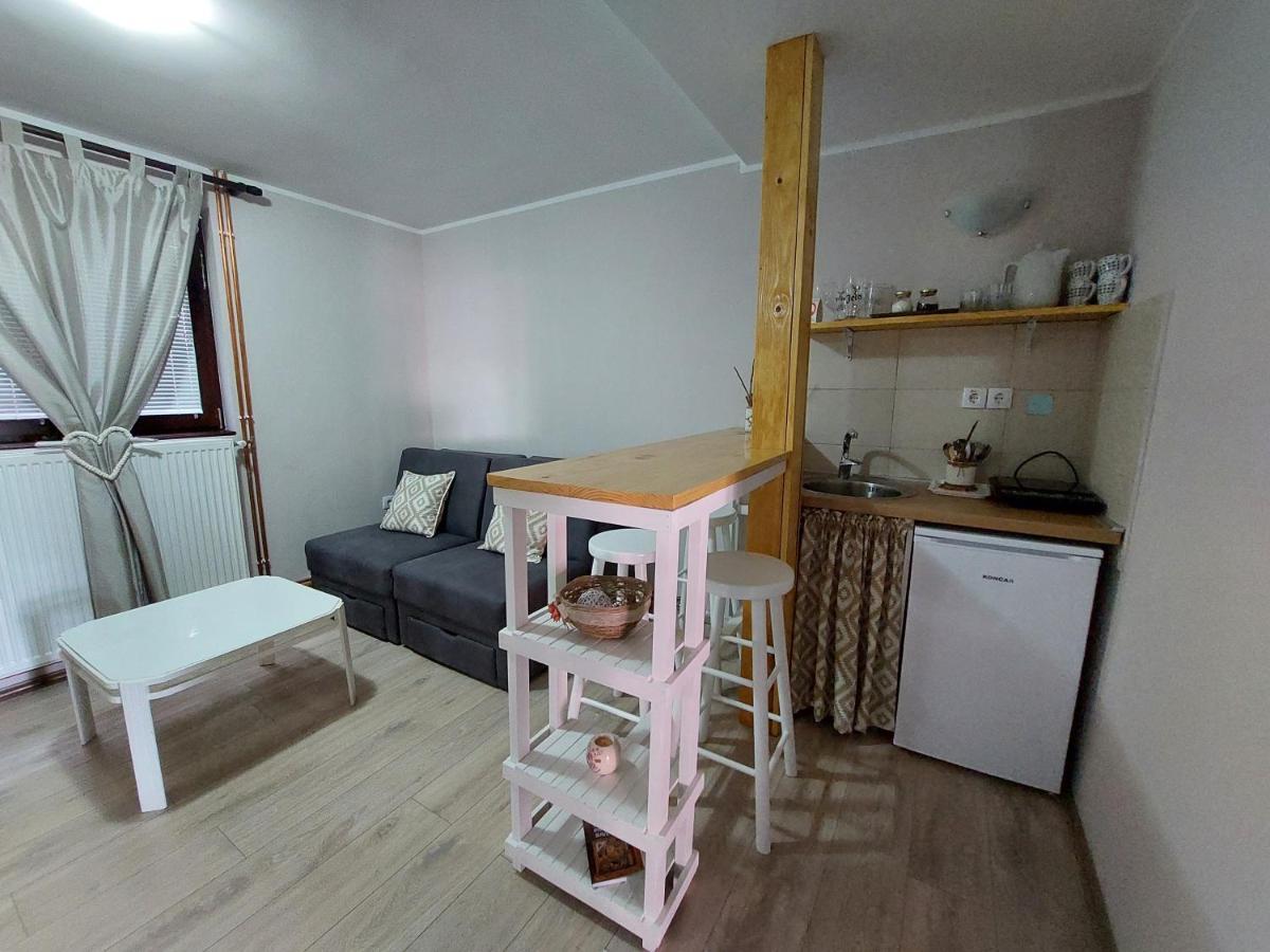 Hostelche Guest House سميديريفو المظهر الخارجي الصورة