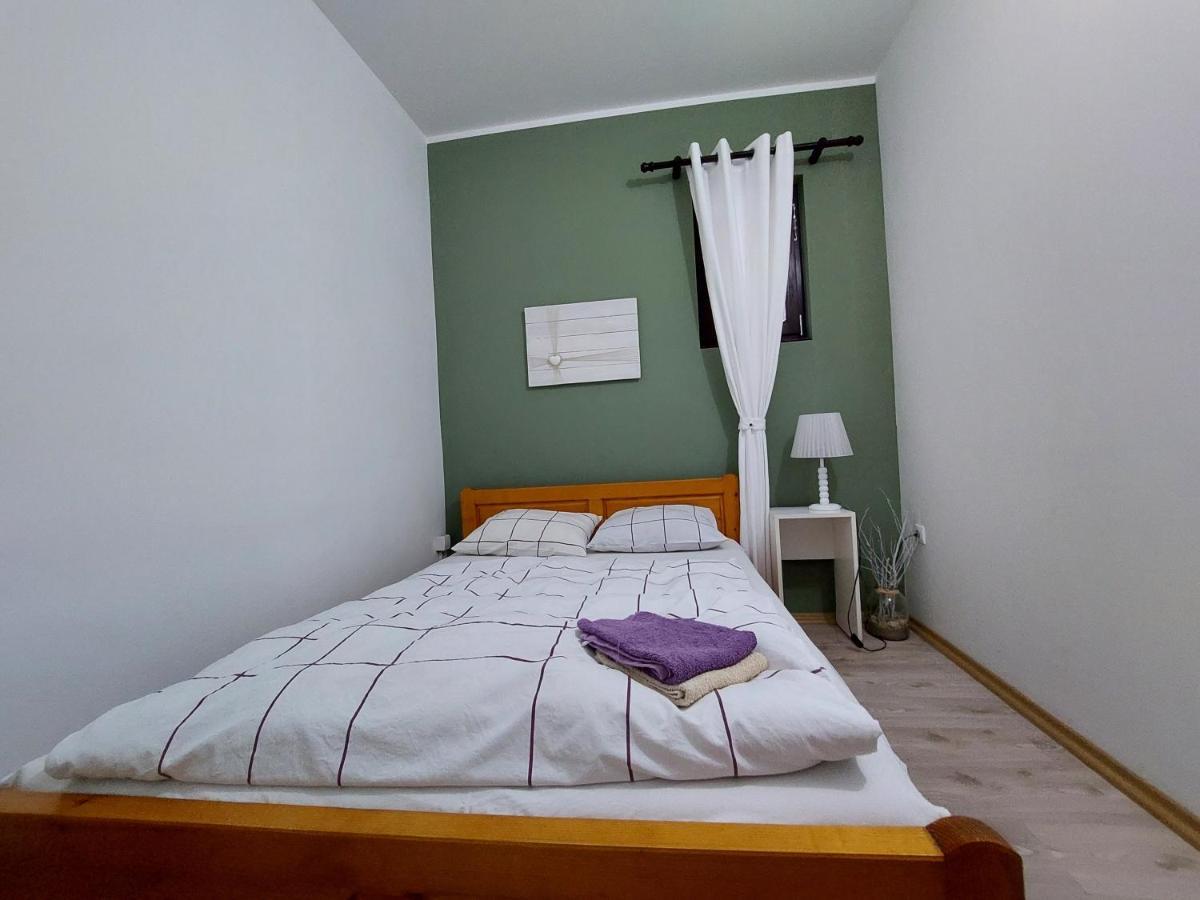 Hostelche Guest House سميديريفو المظهر الخارجي الصورة